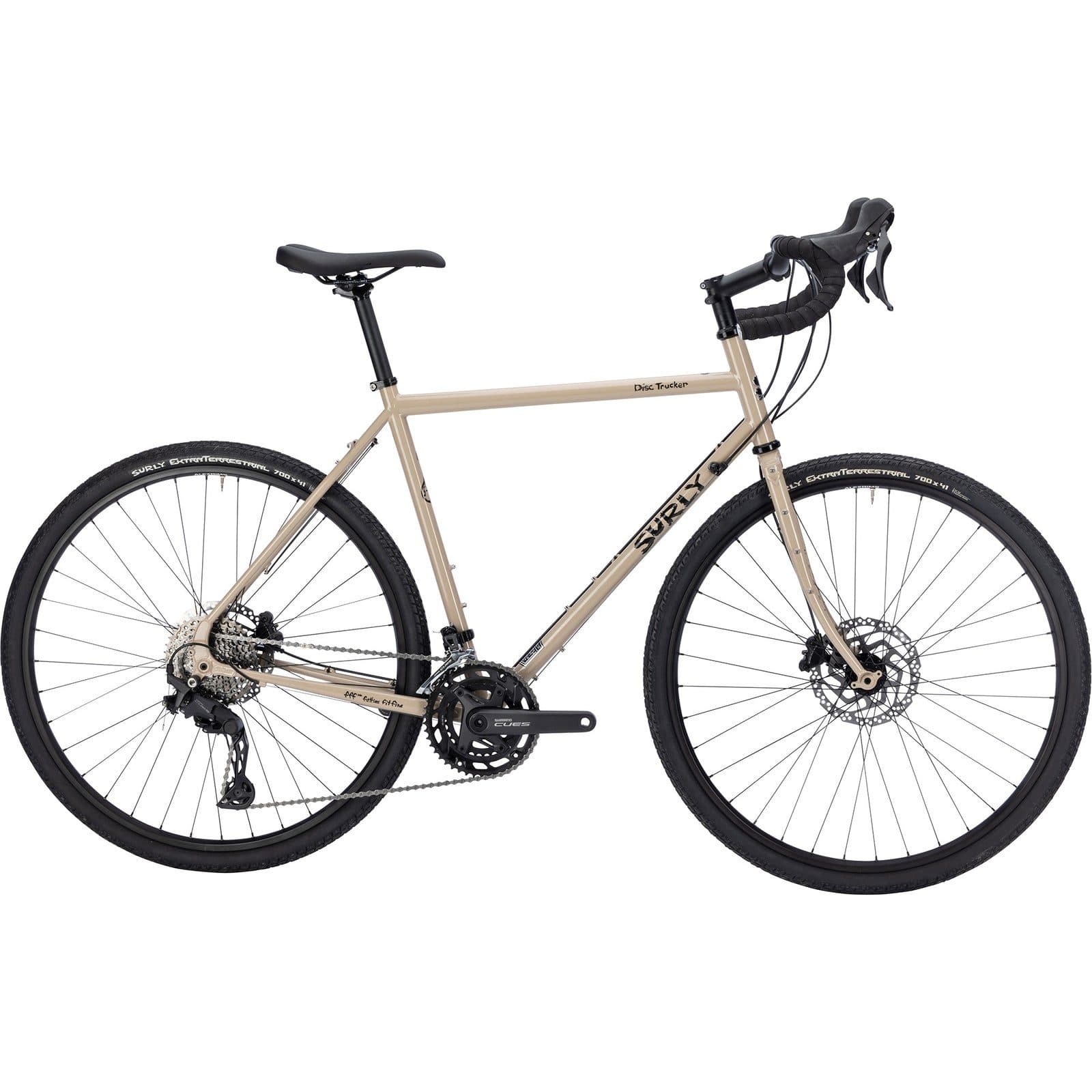 SURLY Disc Trucker(ベージュのツーリング車)