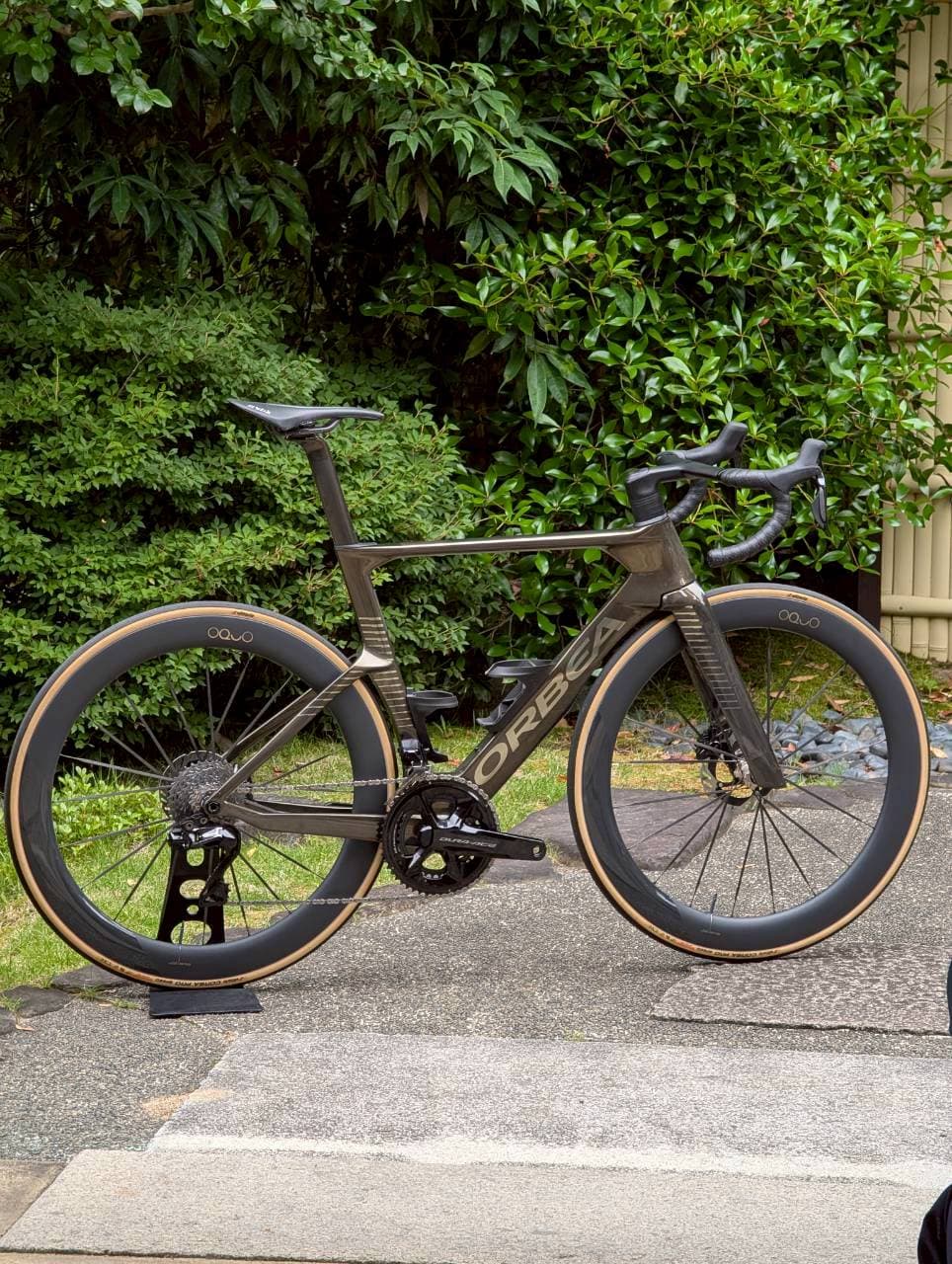 新型ORBEA ORCA AERO(オルカエアロ)解禁。日本価格と21W速くなった中身を岡山のcycleZが解説