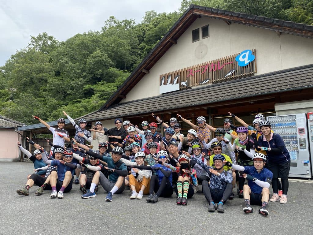 旭川河川敷ランチ集合写真