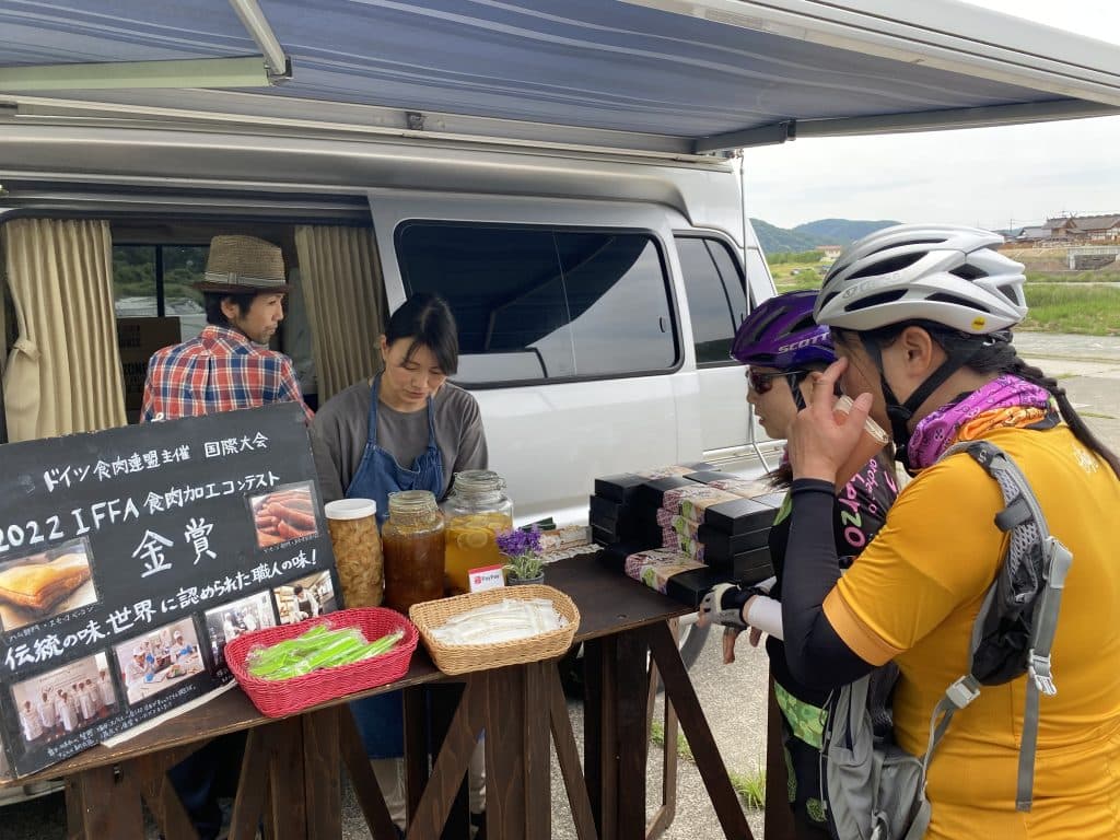 旭川河川敷ランチ8